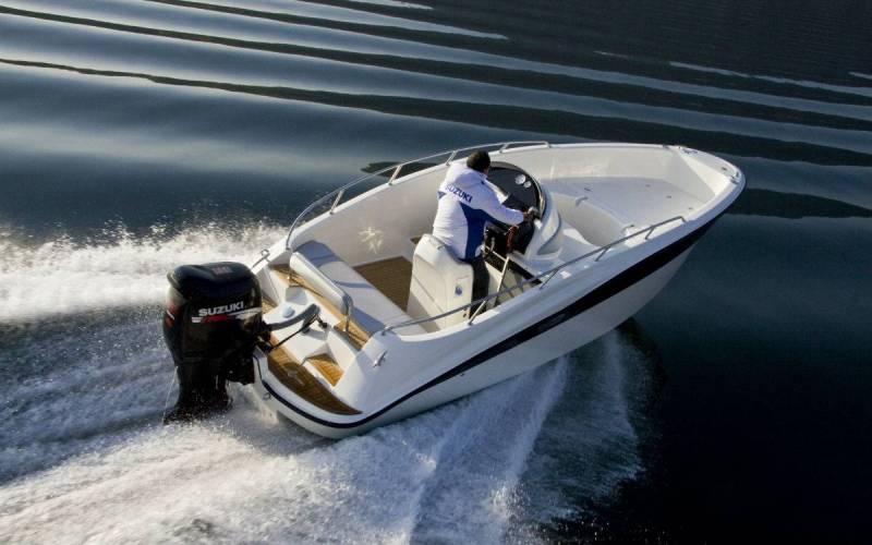 Louer un bateau open près de Sanary-sur-Mer dans le Var