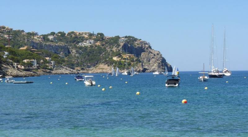 Professionnel de la location de bateaux à Bandol