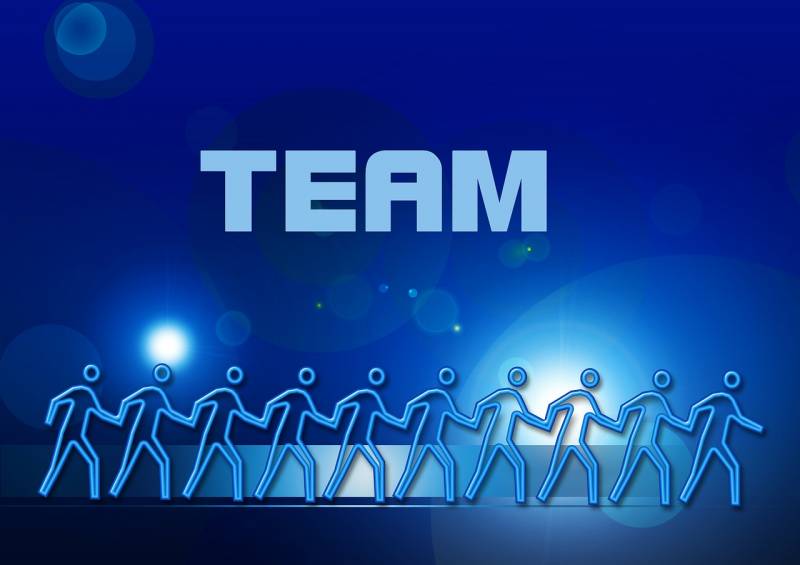 Location de bateau pneumatique pour Team Building dans le Var