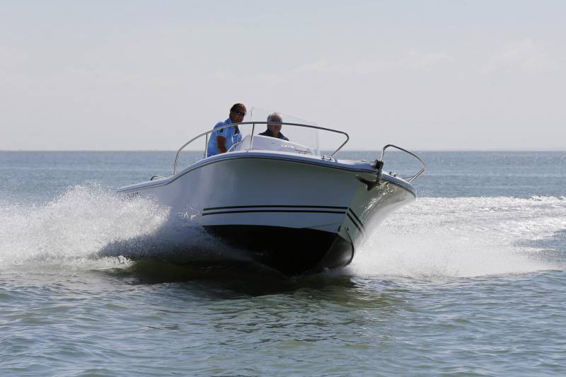 Bateau White Shark 210 CC à vendre à  Toulon