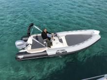Louer un bateau à moteur pour 6 personnes à Bandol